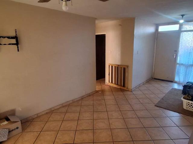 Prefect One Bedroom investment for you just popped into the market in Brandwag