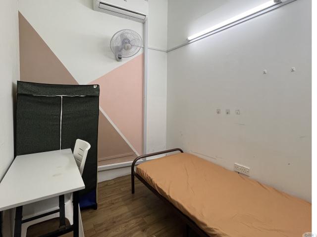 Prefer No Car Tenant New Unit Price Start from Rm500！！Hot Selling！ Room For Rent at TTDI