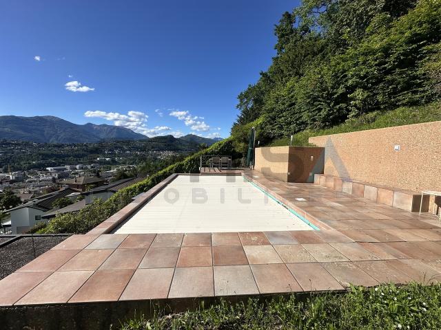 PREGASSONA Lugano 4,5 Zimmer Villa Erweiterungsmöglichkeiten
