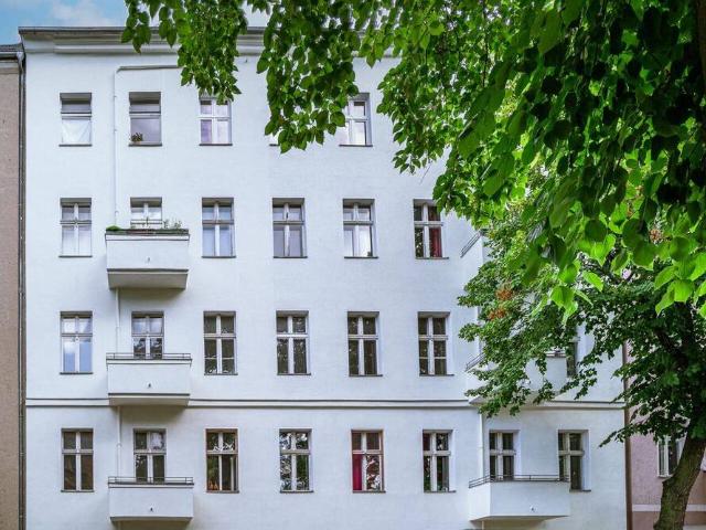 Preisnachlass sichern: Großzügige Dachgeschosswohnung mit Terrasse & Einbauküche
