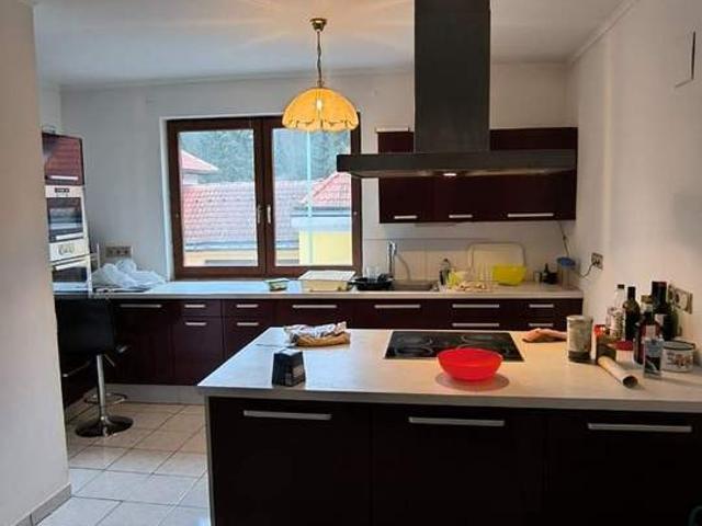 Preisgünstiges Einfamilienhaus in Kierling zu kaufen,Garten,Pool,Garage
