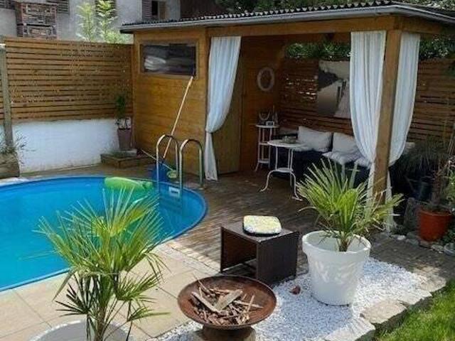 Haus im Haus in Dichau: 5,5 Zimmer, 131,71 m² mit Garten, Sauna und Pool nahe Grafing