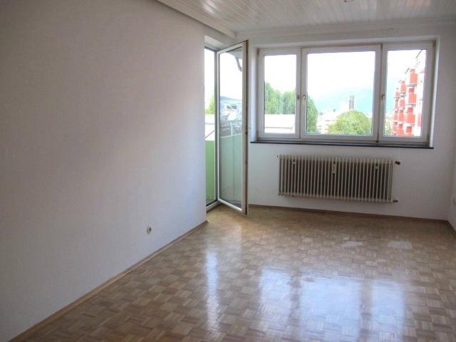 PREISREDUKTION: Sonnige 2 Zimmer Wohnung mit Relax Balkon und schöner Aussicht
