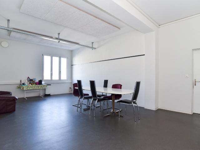 Preiswerte Büro oder Gewerbefläche an interessanter Lage