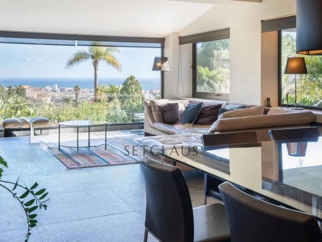 Premià De Dalt. Luminosa y gran privacidad. 338m² Premia de Dalt