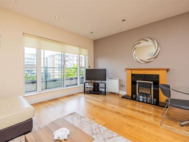 Premier Square, Glasnevin, Dublin 11