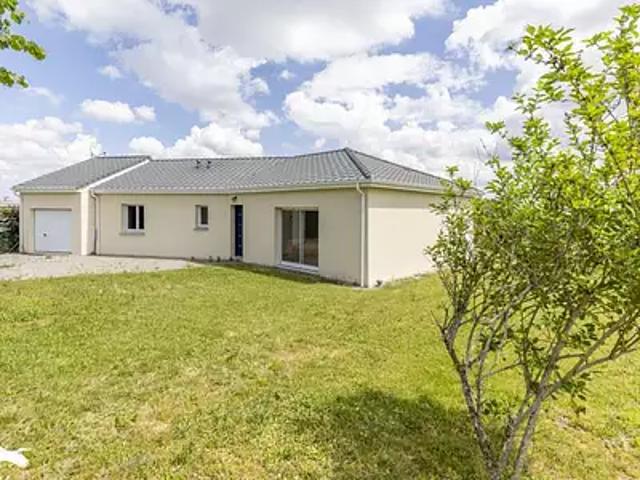 Prémilhat 03410 Achat / Vente maison 5 pièces t5 parking