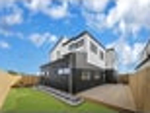 Premium Multi Generational Living with 5 Ensuites