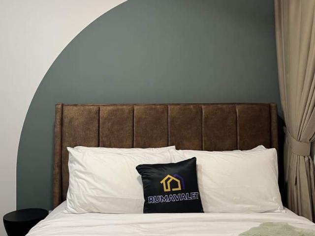 Premium Master Room | Walking Distance to MRT Putra Permai | Direct to TRX