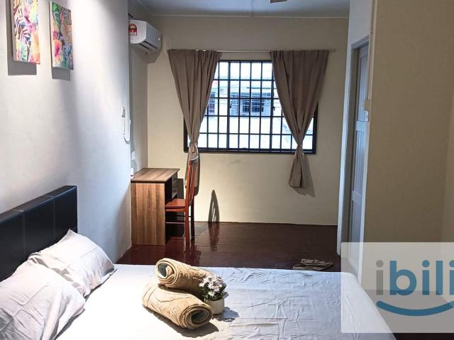 Premium master room! well renovatedmiri piasau near kpj pujut 7