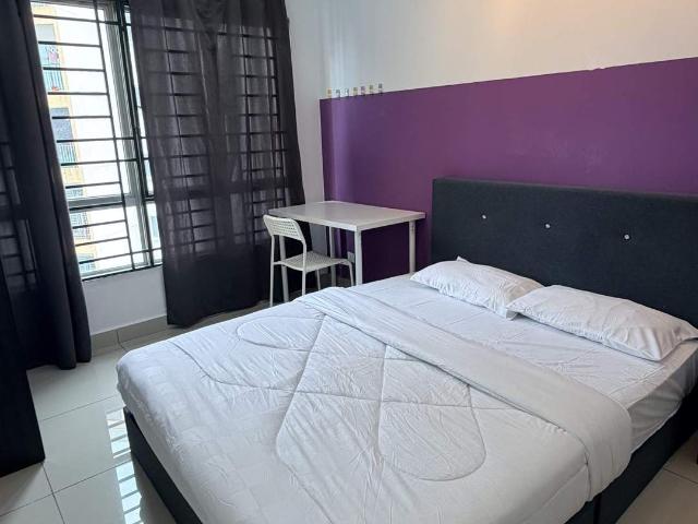 PREMIUM MASTER ROOM | 10 MINS WALK TO LRT MUHIBBAH | ‍ WORK FROM HOME FRIENDLY! ‍