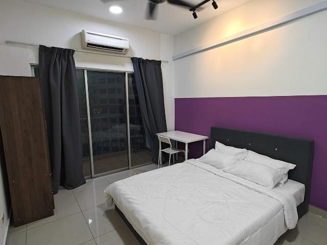 Premium master room | 10 mins walk to lrt muhibbah | work from home friendly!