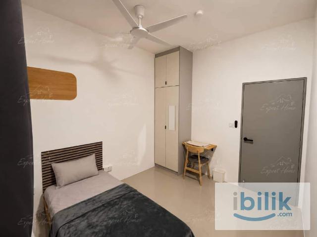 Premium Middle Room | Fully Furnished | Near UPM, | Hospital Serdang | MRT One Equine | Prestige Residence