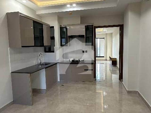 Premium Brand New 1 Bed Apartment Available For Rent