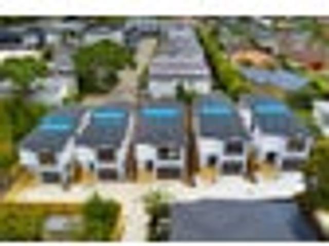 Price Reduced with Cashback $20K! Standalone &New