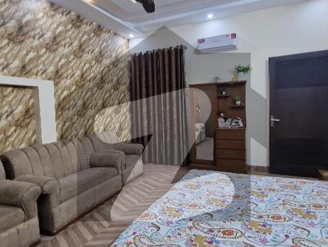 Premium Corner House At Entrance Royal Palm City