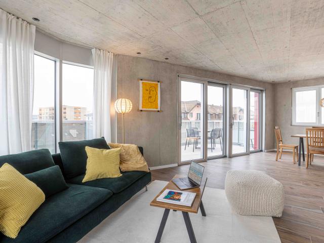 Premium Dachwohnung mit 2 Schlafzimmern und 36 m² großer Terrasse und Blick auf die Alpen – Crissier, Lausanne