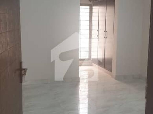 Premium Deal 3100 Sq. Ft Flat, Best Investment!
