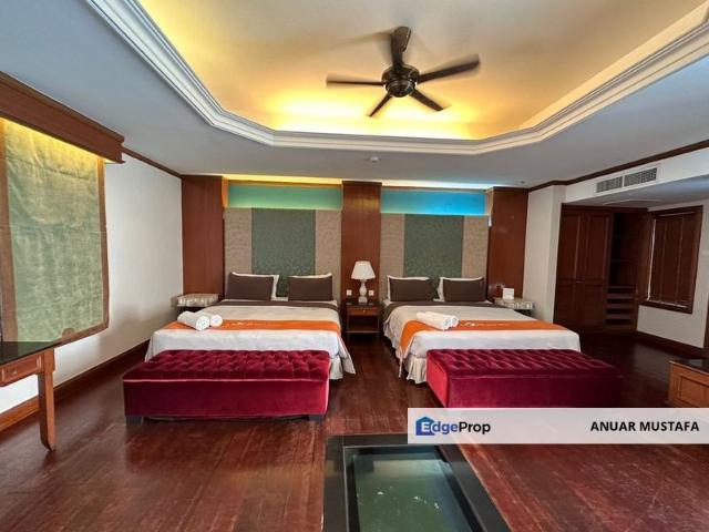 PREMIUM POOL VILLA WATER CHALET GRAND LEXIS, PORT DICKSON