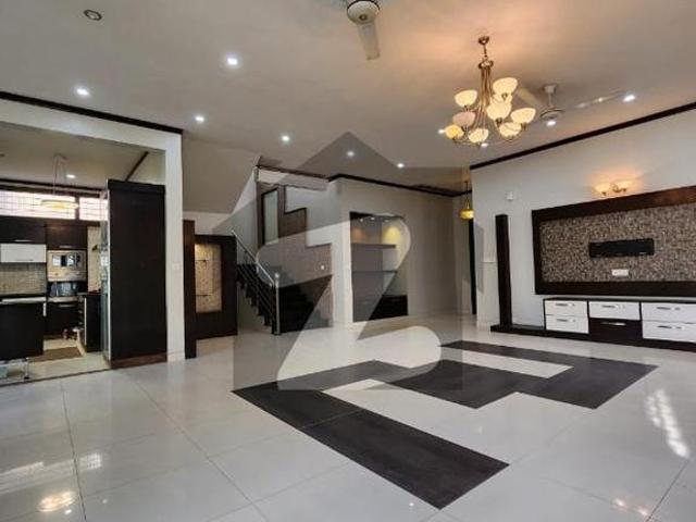 Premium Prime Location 500 Square Yards House Is Available For sale In KDA Scheme 1