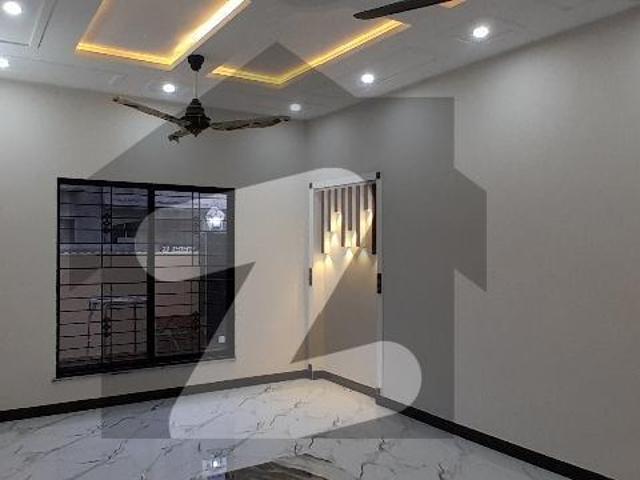 Premium Prime Location 5 Marla House Is Available For sale In Lahore Park View City Executive Block