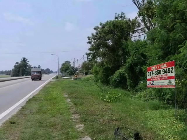 Premium Road Frontage Land Ideally for Development in Taman Kenari Jeram