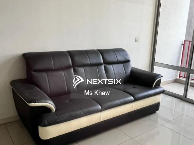 Premium seaview unit 2 car parks Condominium on the hill