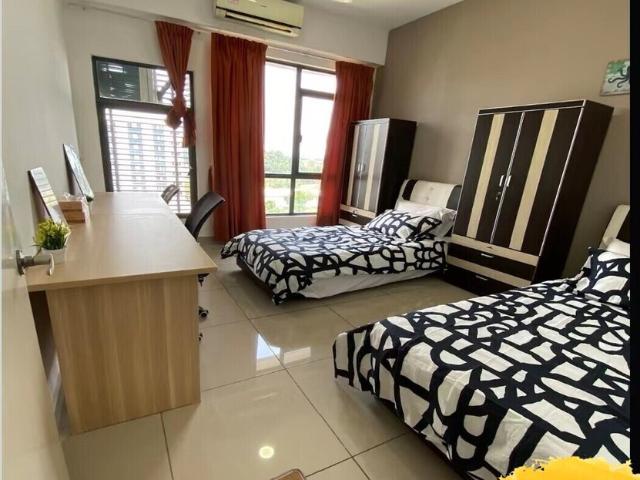 Premium Sharing Room with PrivacyParamount Utropolis Glenmarie Shah Alam
