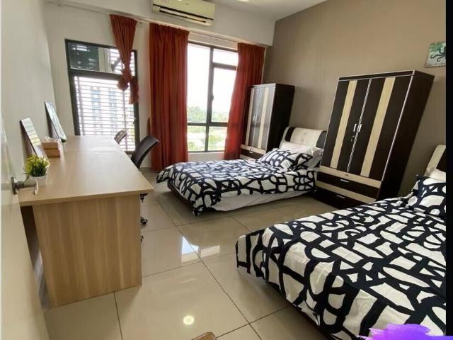 Premium Sharing Room with PrivacyParamount Utropolis Glenmarie Shah Alam