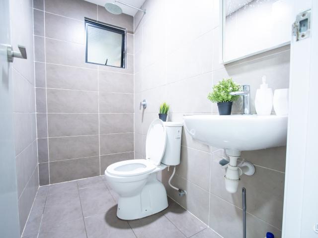 [Premium single room] All in Fully Furnished! Parking Available! Come see to Believe it!