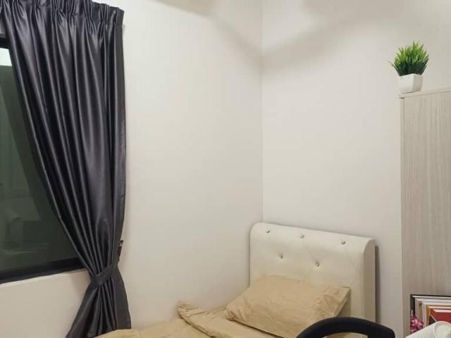 Premium ️ Single Room Fully Furnished @ NEW Aircond Wardrobe Table Chair Mattress, VERANDO RESIDENCY, PJ