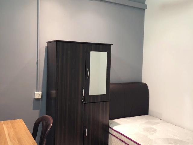 Premium ⭐️ Single Room Fully Furnished @ Sri Jati 2, Special Promotion, New Aircond Wardrobe Table Chair Mattress