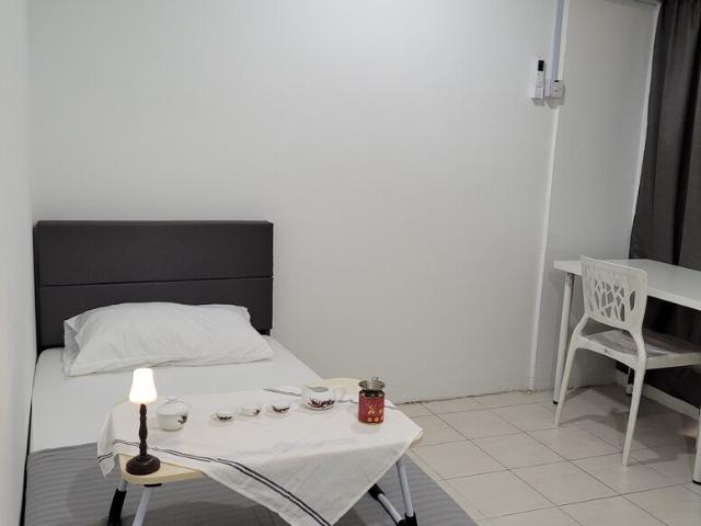 Premium Single Room, F/F, Near MRT, Sunway Velocity, Maluri