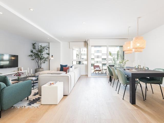 Premium three bedroom apartment with private balcony
