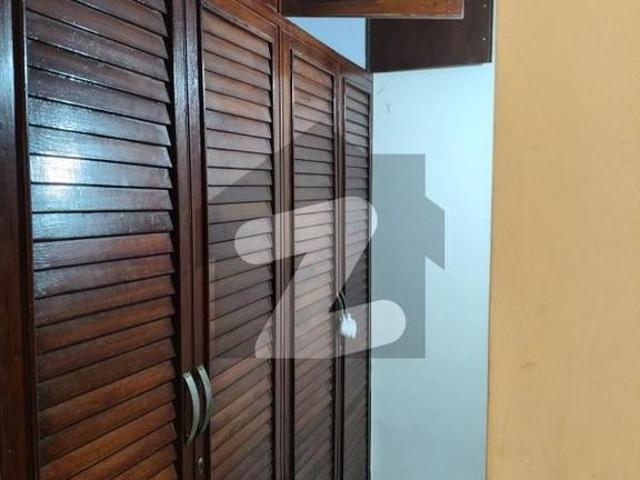 Premium urban residence: full floor 2000 sq ft 3 bedroom west open apartment for rent in dha, karachi nishat commercial area