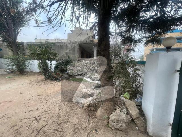 Premium 10 Marla House Is Available For sale In Adiala Road