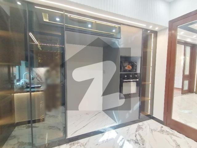 Premium 10 Marla House Is Available For sale In Lahore Central Park Block G