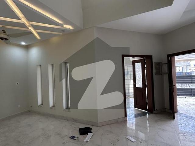 Premium 10 Marla Luxury House With 23 Marla Extra Land | Back Open | Bahria Town Phase 8