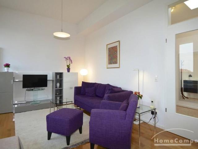 Premium 1 Bedroom Apartment with 2 Balconies, Berlin Charlottenburg, furnished