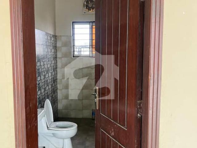Premium 1 Kanal House Is Available For Sale In Lahore
