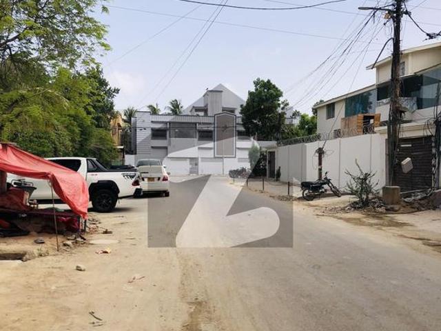 Premium 250 Yards Town House Available For Sale In Boundary Wall Gated Community Clifton Block 9