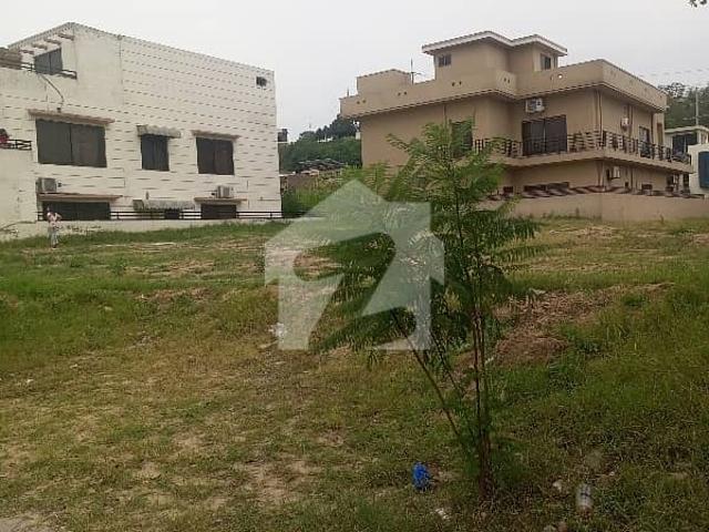 Premium 20 Marla Corner Plot In DHA Phase 2, Sector E, Lane 15A Great Location!