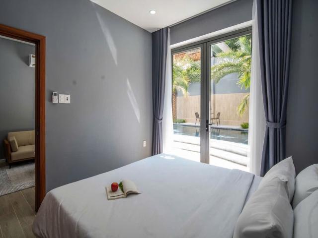 PREMIUM 2 BR FOR RENT | BIG BALCONY | POOL & GYM | MY AN
