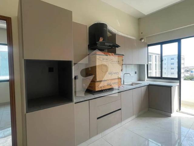 Premium 3 Bed Lounge Apartment For Rent 4th Floor With Lift