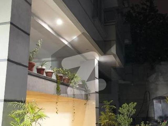 Premium 3 Bedroom Ground Floor Apartment for Rent Families Only Lawrence Road