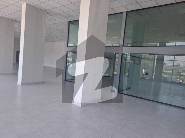 I 9 exective office 5500 sq. Feet best for softwarehouses and it companies