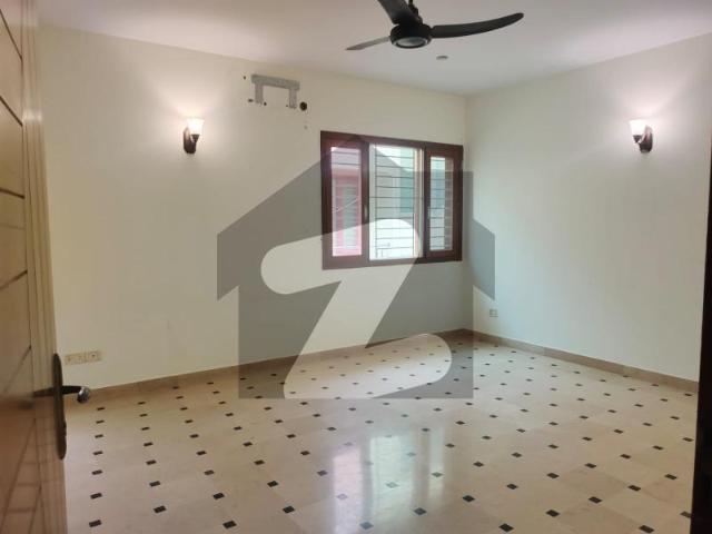 Premium 500 Sq.Yd Bungalow for Rent Phase 7, Near Bukhari Park | 5 Bed DHA Phase 7