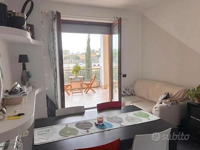 PRENESTINA CENTOCELLE BILOCALE ARREDATO Con BALCON