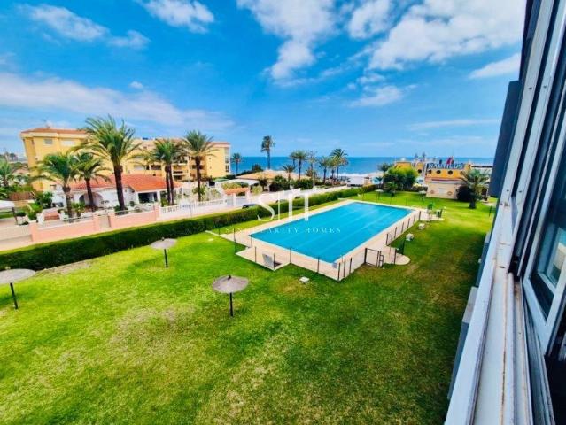 Presentamos esta magnífica vivienda situada en la tercera pl. 70m² Torrevieja