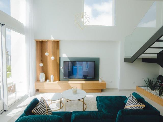Presentamos maravillosa villa independiente de lujo desde do. 270m² Finestrat